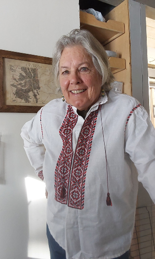 Photo of E;isabeth Sherwin wearing shirt from Ukraine