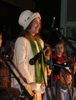 Mayor Sue Greenwald presides over 2007 Christmas Tree Lighting.